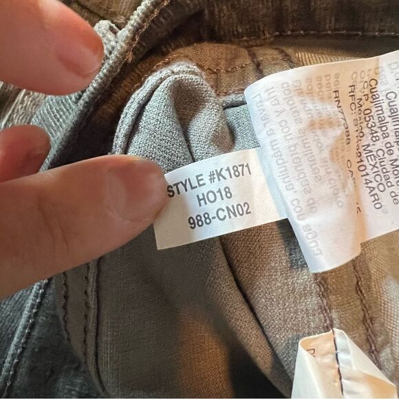 Madewell 10 inch high rise skinny corduroy jeans - Picture 8 of 13